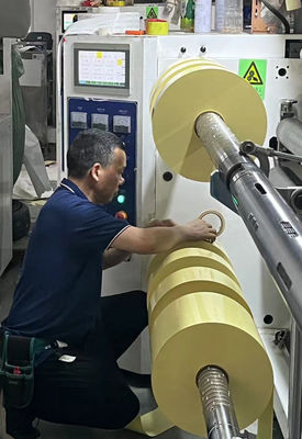 Papier Jumbo Roll odporny na zarysowania, czysty, wodoodporny Etykiety grubość powierzchni 50 u