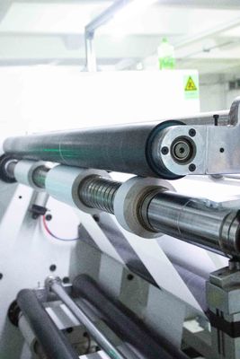 Dobra cena. Odporny na zużycie PE powlekany papierowy zwoje 200 u Grubość powierzchni Typ kleju akrylowego w Internecie