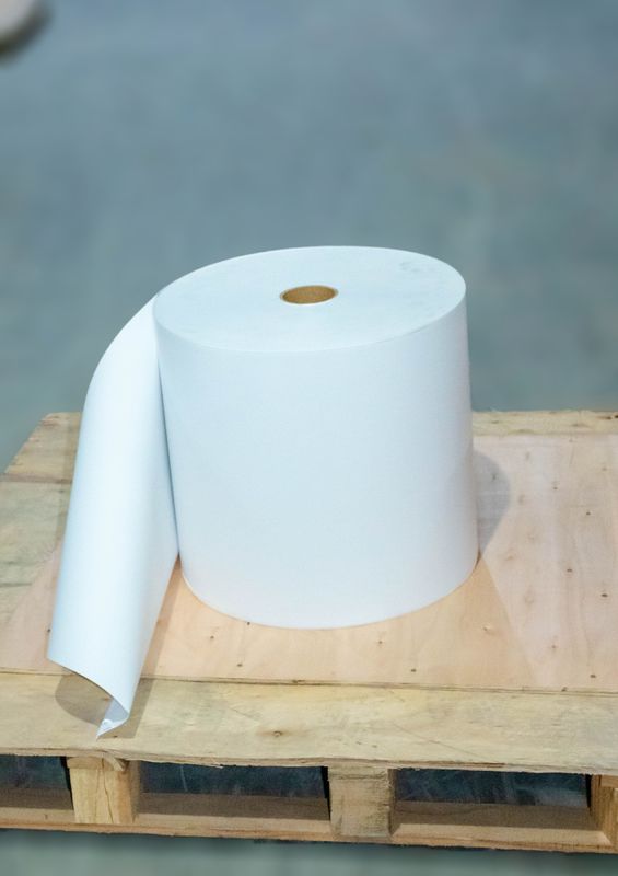 Papier cieplny odporny na zadrapania Jumbo Roll wysokiej lepkości Stong Sticky Back Type